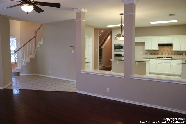 Image 17 of 41 For 18306 Beargrass Ct