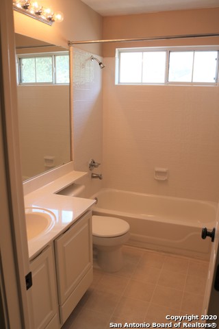 Image 32 of 41 For 18306 Beargrass Ct