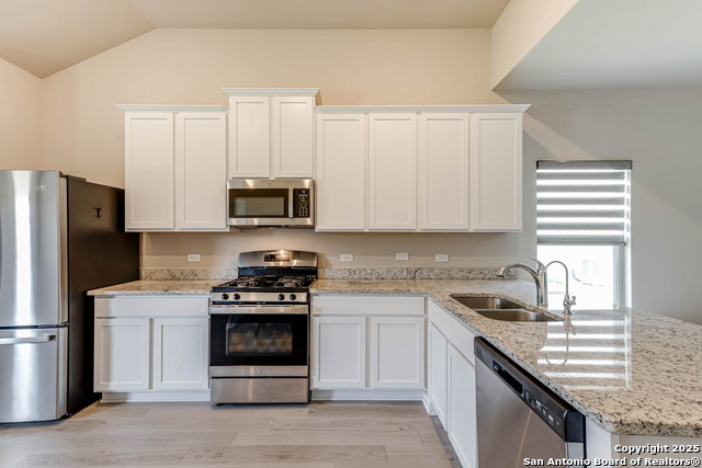 Image 13 of 33 For 13609 Mineral Wl