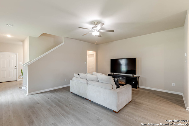 Image 7 of 33 For 13609 Mineral Wl