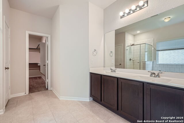 Image 13 of 23 For 8904 Portobello Way