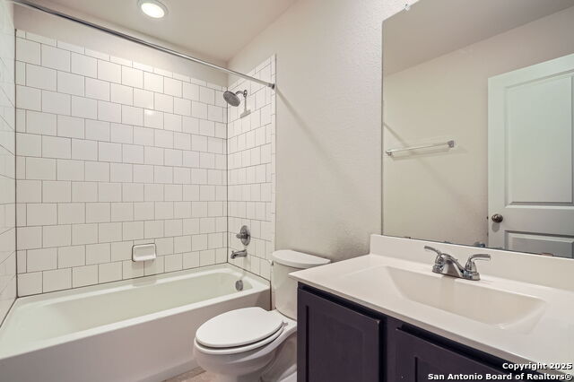 Image 17 of 23 For 8904 Portobello Way
