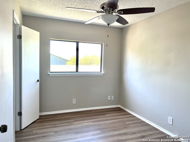 Image 7 of 10 For 8174 Bent Meadow Dr