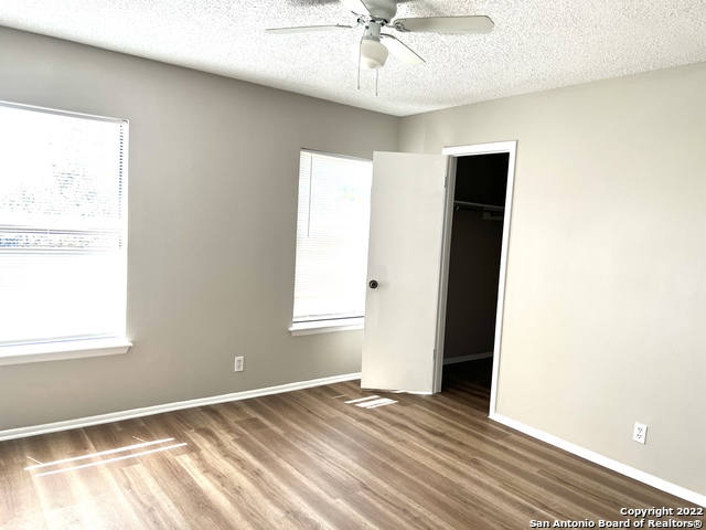 Image 9 of 10 For 8174 Bent Meadow Dr