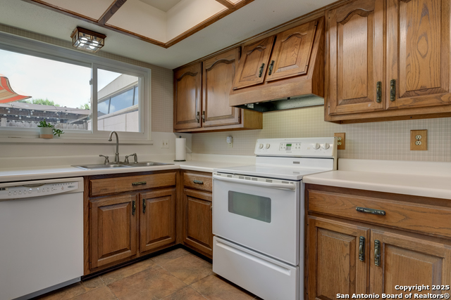Image 12 of 26 For 6655 Crown Rdg