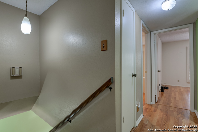 Image 15 of 26 For 6655 Crown Rdg