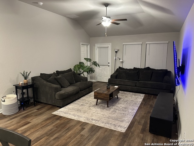 Image 2 of 21 For 6235 Willow Point