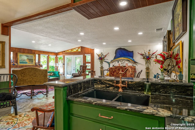 Image 26 of 85 For 505 Winfield Blvd