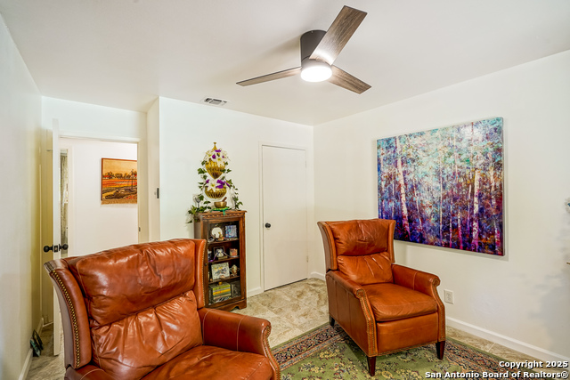 Image 38 of 85 For 505 Winfield Blvd