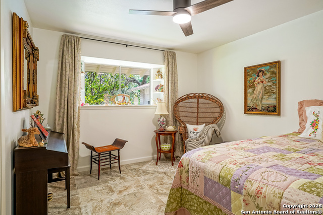 Image 40 of 85 For 505 Winfield Blvd