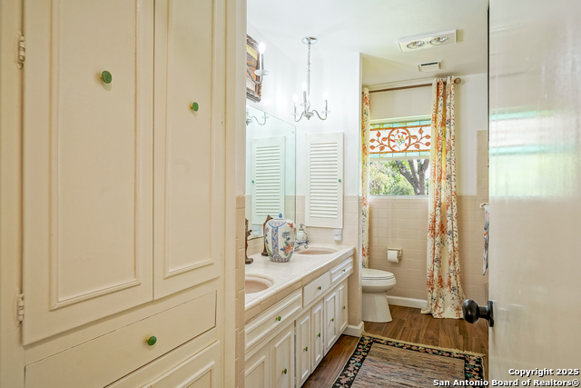 Image 42 of 85 For 505 Winfield Blvd
