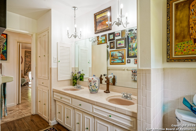 Image 45 of 85 For 505 Winfield Blvd