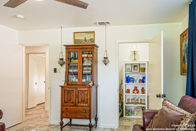 Image 49 of 85 For 505 Winfield Blvd