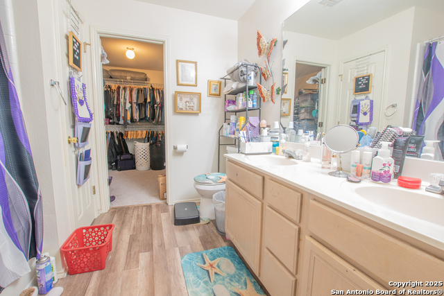 Image 18 of 34 For 9075-1 Foxgrove Way W