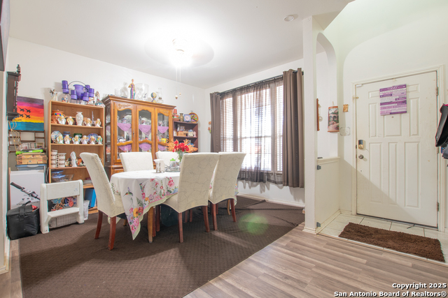 Image 20 of 34 For 9075-1 Foxgrove Way W