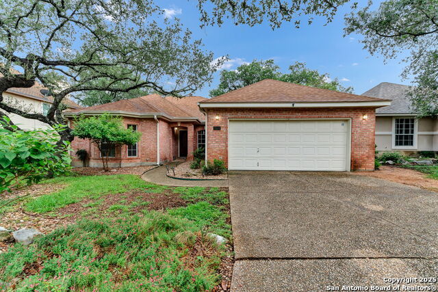 Image 2 of 40 For 2434 Trace Oak