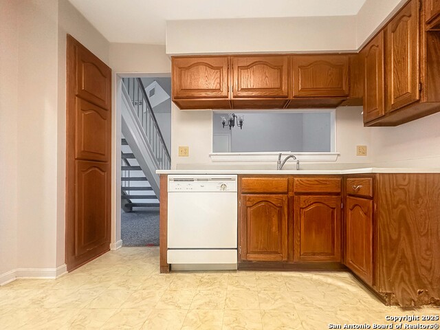 Image 9 of 10 For 8510 Wood Dew