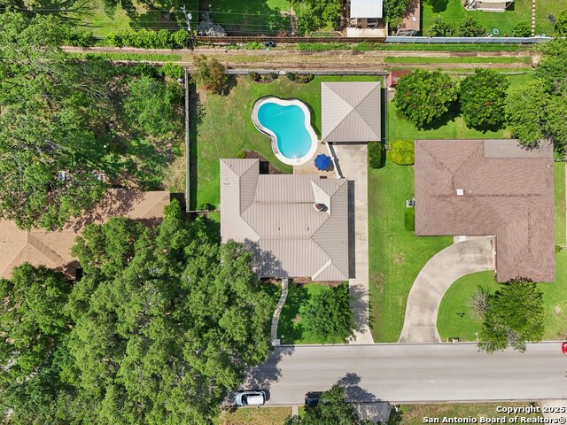 Image 61 of 75 For 662 Weatherly Drive