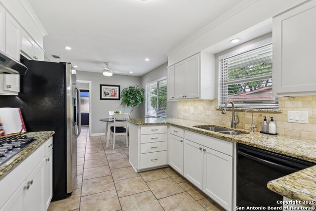 Image 8 of 75 For 662 Weatherly Drive