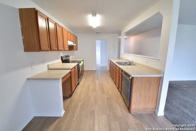 Listing photo id 14 for 1510 June Berry