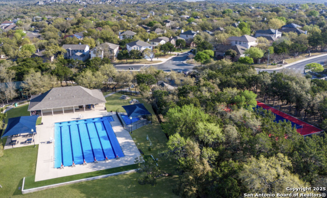 Listing photo id 32 for 1510 June Berry