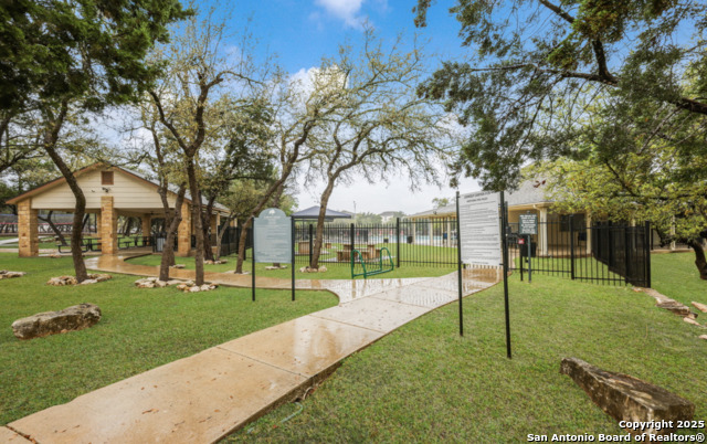 Listing photo id 38 for 1510 June Berry