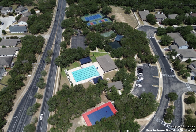 Listing photo id 45 for 1510 June Berry