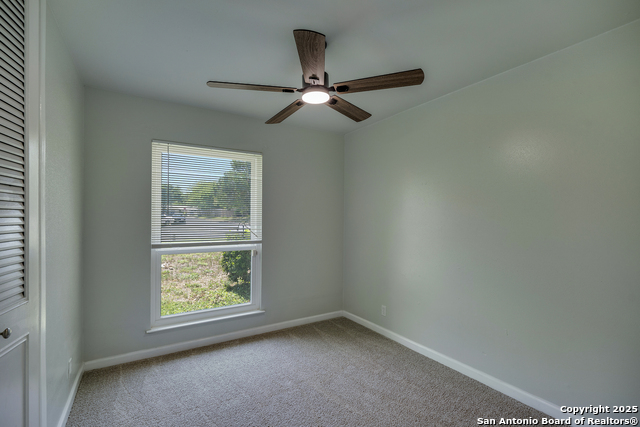 Listing photo id 24 for 8302 Hastings