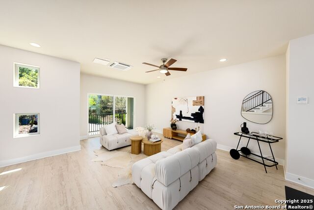 Image 12 of 28 For 419 Ira Avenue  1102