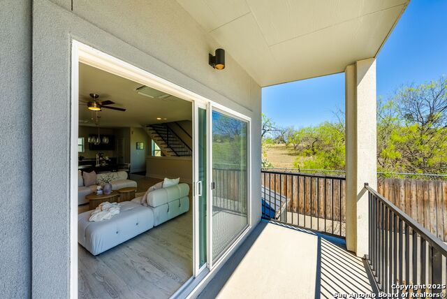 Image 15 of 28 For 419 Ira Avenue  1102