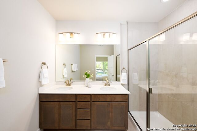 Image 24 of 28 For 419 Ira Avenue  1102