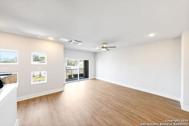 Image 13 of 24 For 419 Ira Avenue  2101