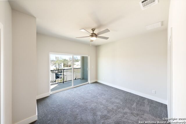 Image 19 of 24 For 419 Ira Avenue  2101