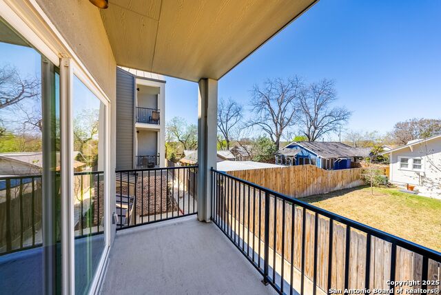 Image 24 of 24 For 419 Ira Avenue  2101