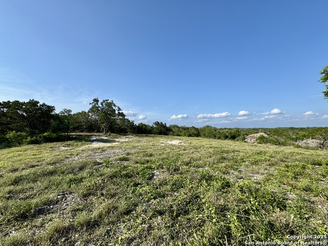Listing photo id 9 for 694 County Road 2801 E