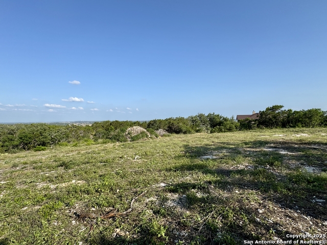 Listing photo id 13 for 694 County Road 2801 E