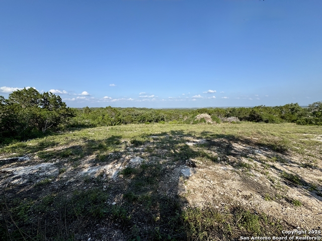 Listing photo id 5 for 694 County Road 2801 E