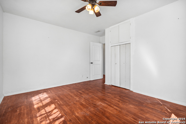 Image 16 of 25 For 231 Craigmont