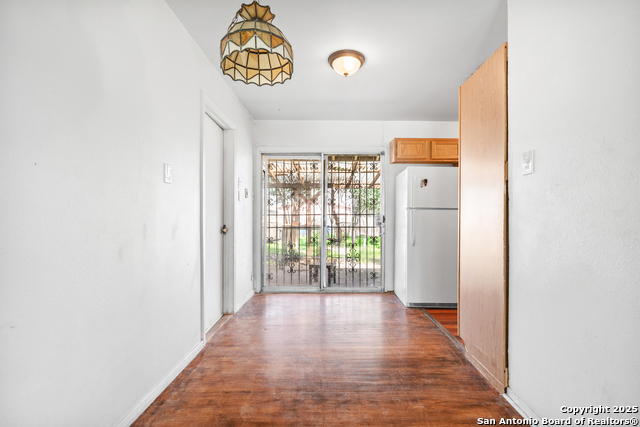 Image 7 of 25 For 231 Craigmont