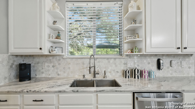 Image 7 of 57 For 212 Wentworth