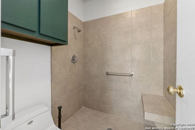 Image 20 of 24 For 609 Jamie Sue Dr