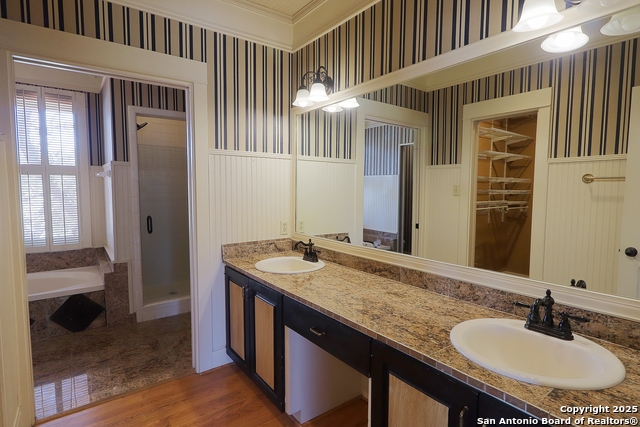 Image 30 of 43 For 14819 River Vista N