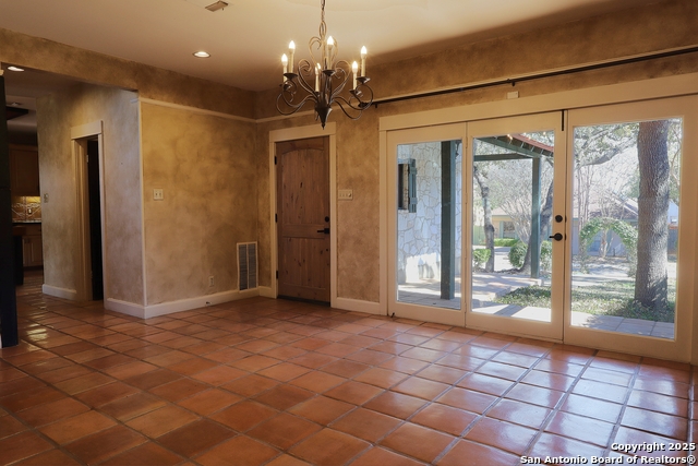 Image 9 of 43 For 14819 River Vista N