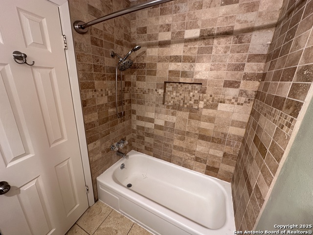 Image 18 of 24 For 105 Silver Sands Dr W 105a