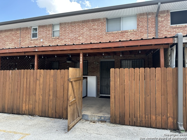 Image 19 of 24 For 105 Silver Sands Dr W 105a