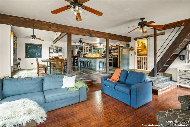 Listing photo id 8 for 1600 Alpine