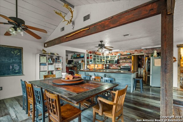 Listing photo id 14 for 1600 Alpine