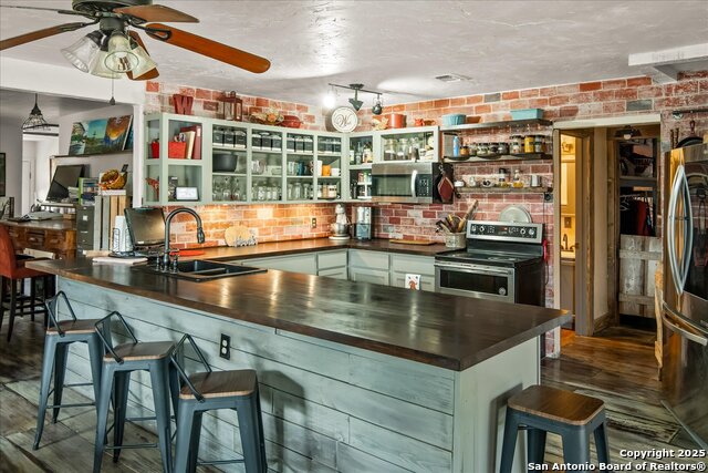 Listing photo id 15 for 1600 Alpine