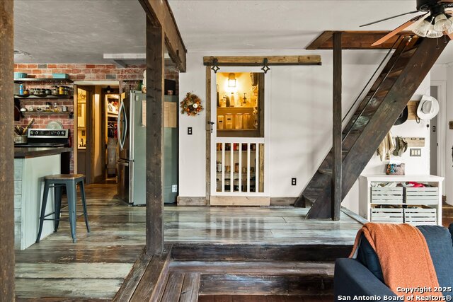 Listing photo id 16 for 1600 Alpine