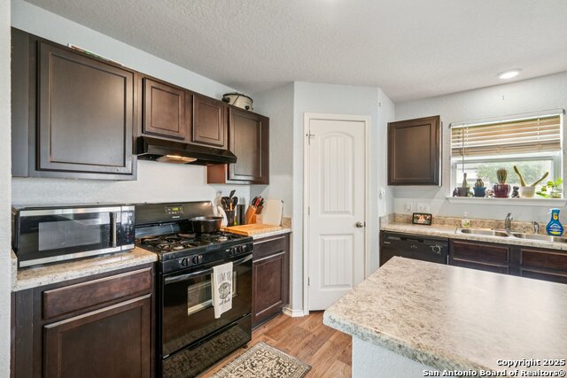 Image 16 of 42 For 5907 Kendall Cove